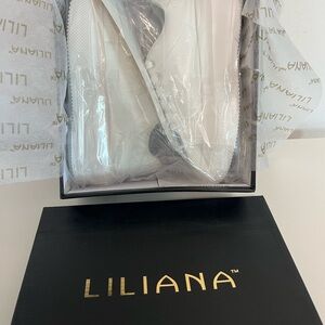Liliana Cream Casual Sneakers